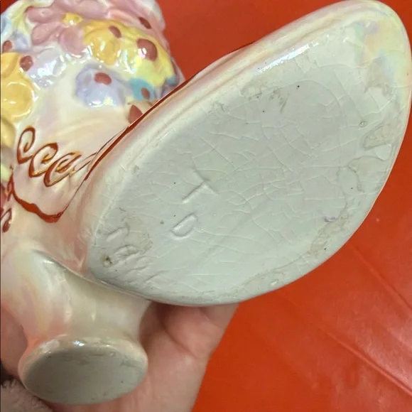 Vintage Ceramic Victorian style Boot Vase or planter 1980s - Picture 11 of 16